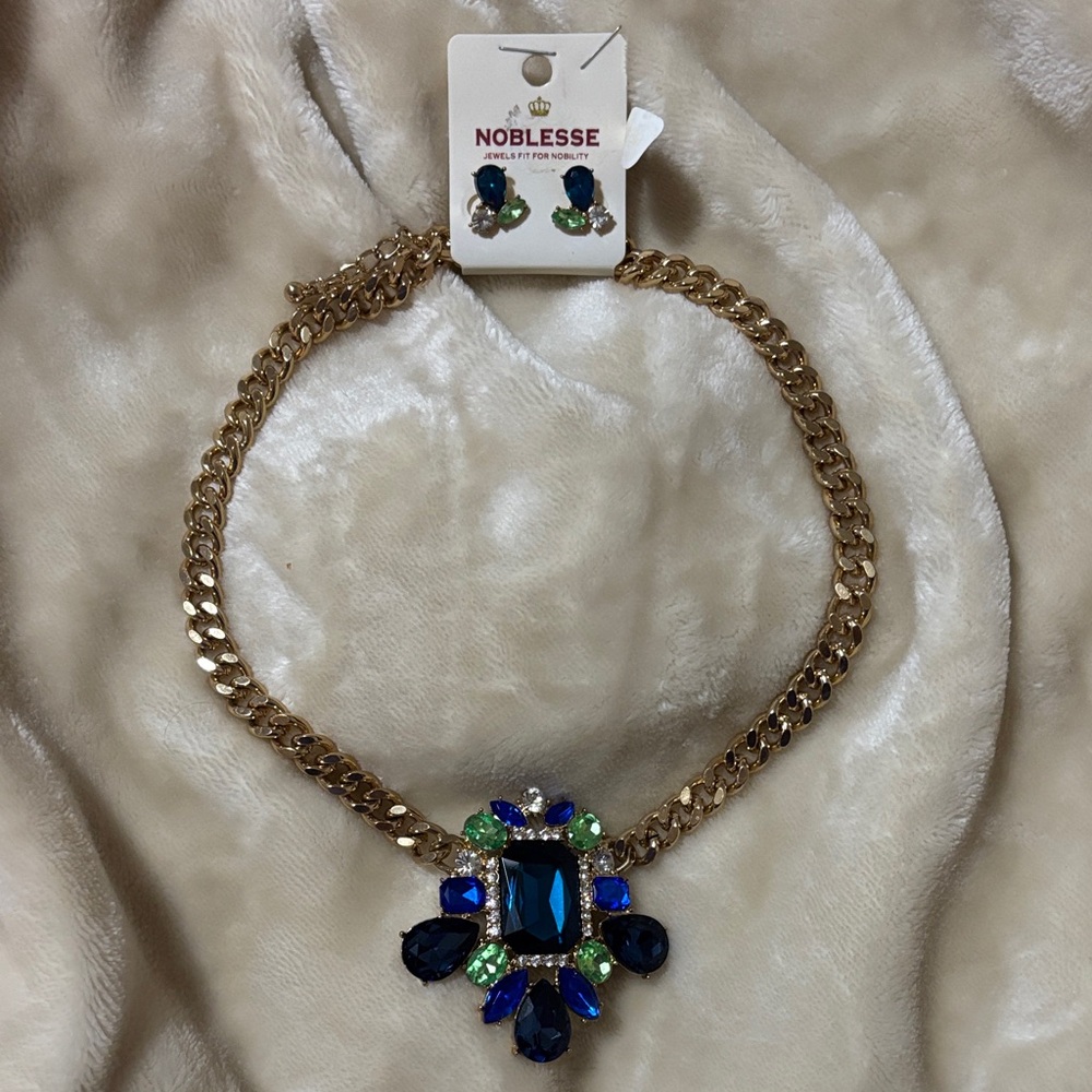 Gold and Blue Gem Necklace